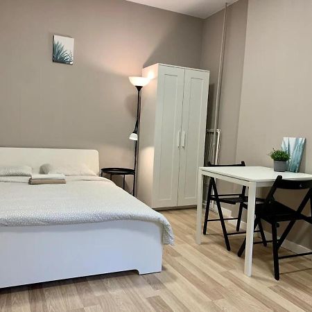 Cozy Apartment In The Center Of Riga Bagian luar foto